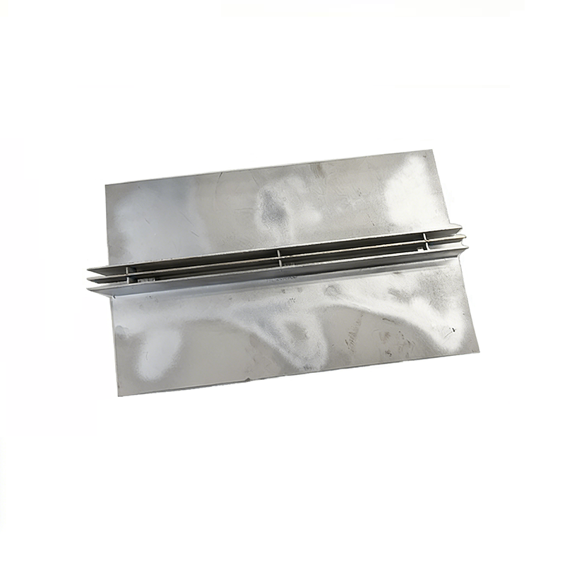 Линейная стальная дренажная решетка